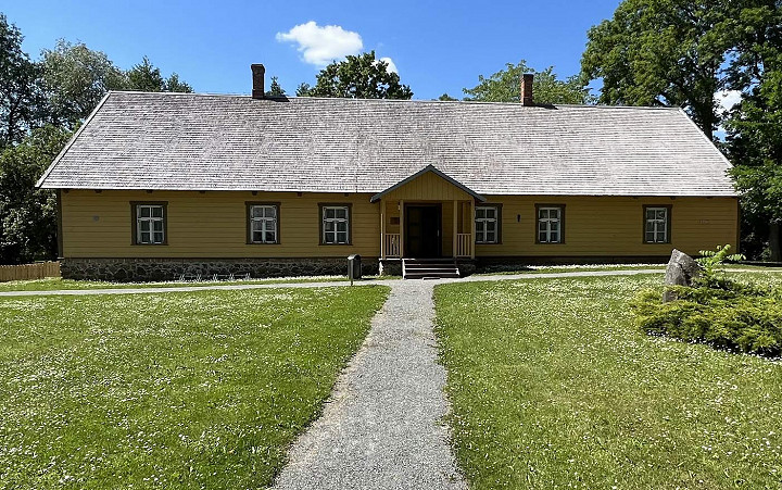 Koulutalo Palamusessa