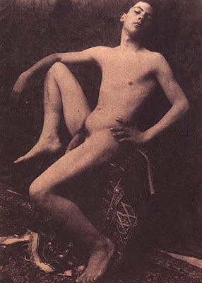 Eras nuorehko von Gloedenin malli